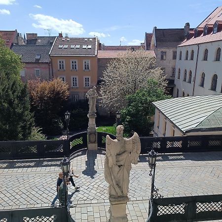 Krasny Byt S Vyhladmi V Historickom Centre Bratislava Bagian luar foto
