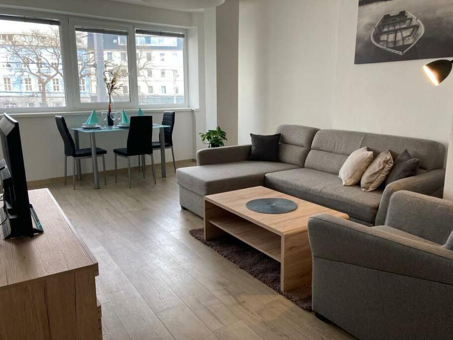 Krasny Byt S Vyhladmi V Historickom Centre Bratislava Bagian luar foto